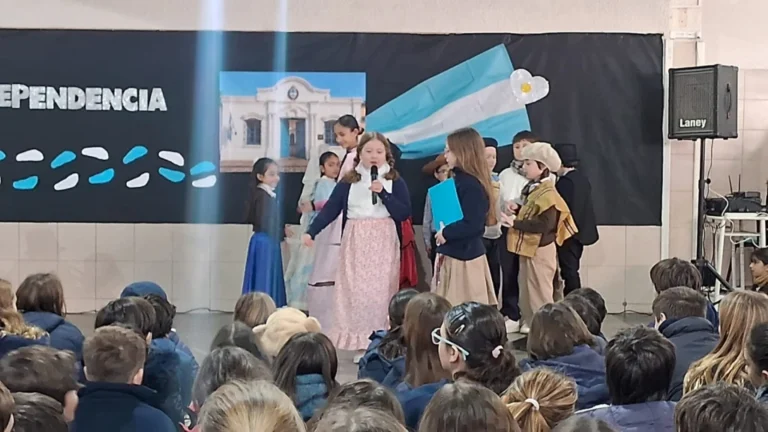 Acto Día de la Independiencia- 3° GRADO T.M.