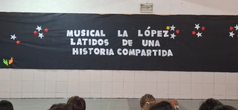 Musical «Latidos de una historia compartida»           en la escuela