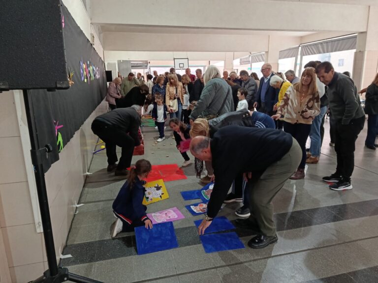 Una jornada llena de amor junto a nuestros abuelo Salas de 5 años
